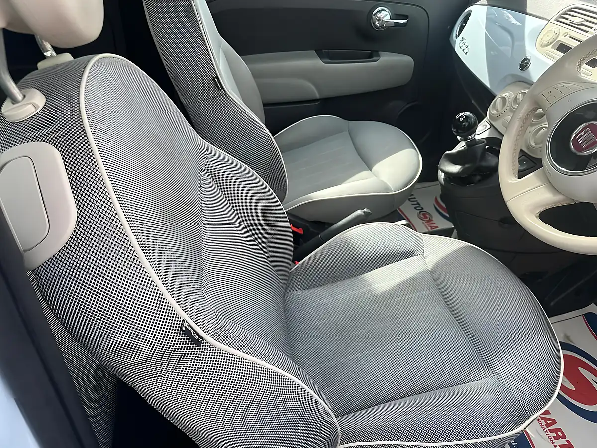 Used 2010 Fiat 500 Lounge Blue - Interior and Exterior details 10