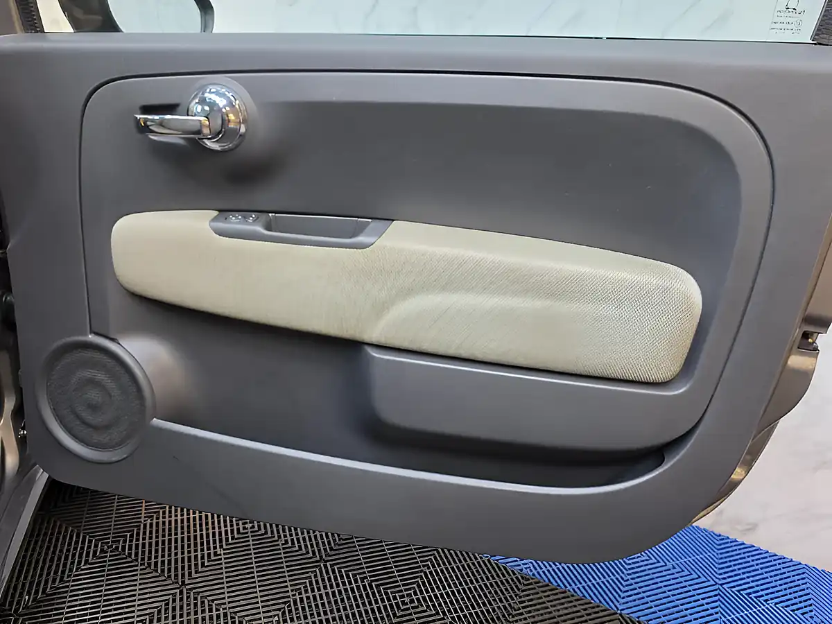 Used 2010 Fiat 500 Lounge Grey - Interior and Exterior details 18