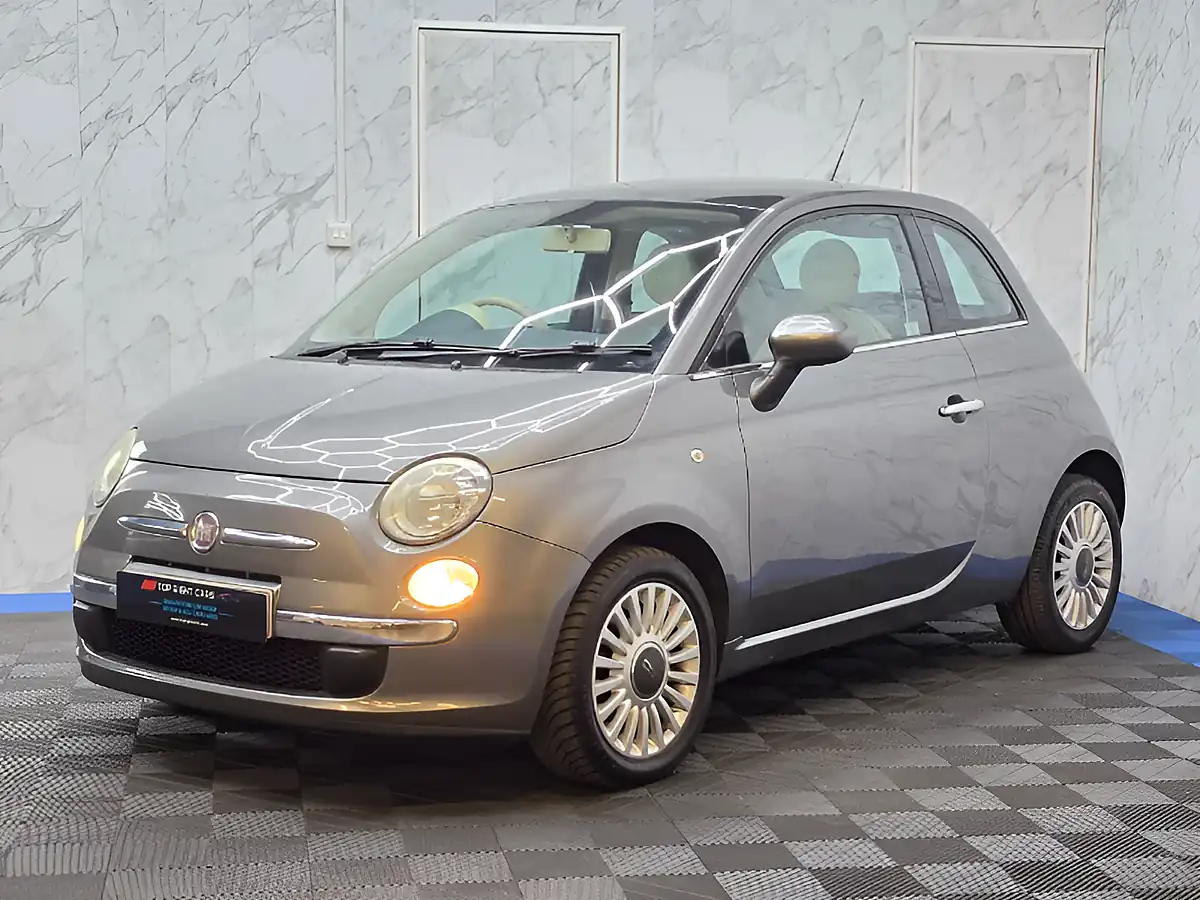Used 2010 Fiat 500 Lounge Grey - Interior and Exterior details 4