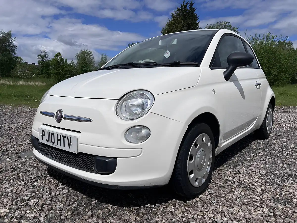 Used 2010 Fiat 500 Pop White - Interior and Exterior details 10