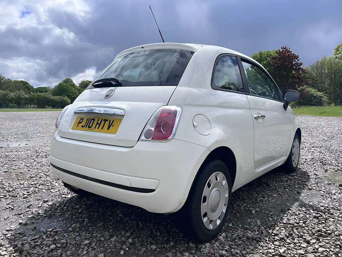 Used 2010 Fiat 500 Pop White - Interior and Exterior details 11