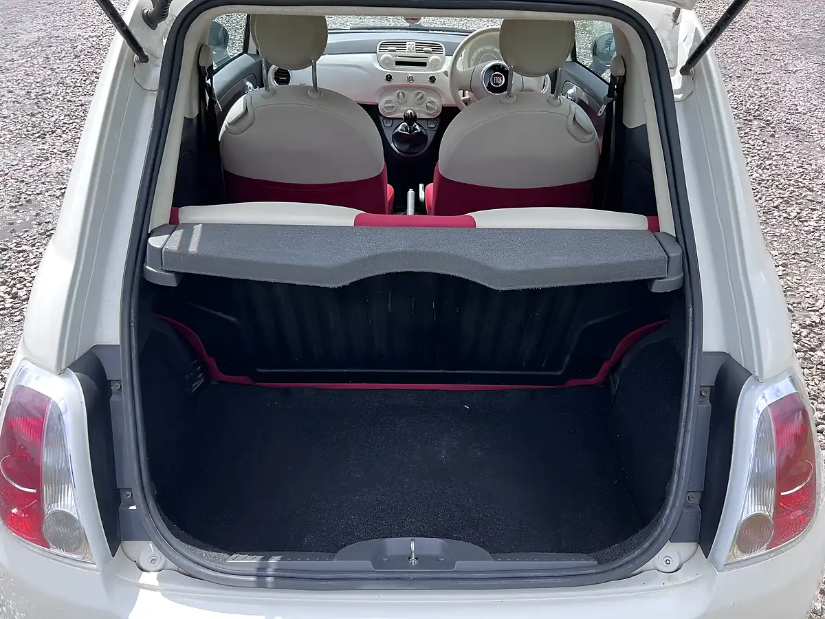 Used 2010 Fiat 500 Pop White - Interior and Exterior details 12