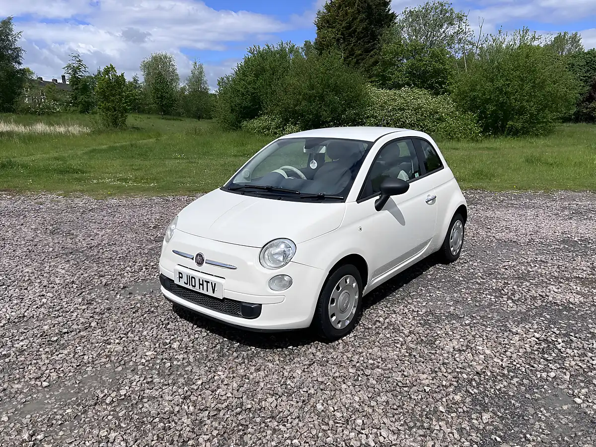 Used 2010 Fiat 500 Pop White - Interior and Exterior details 2