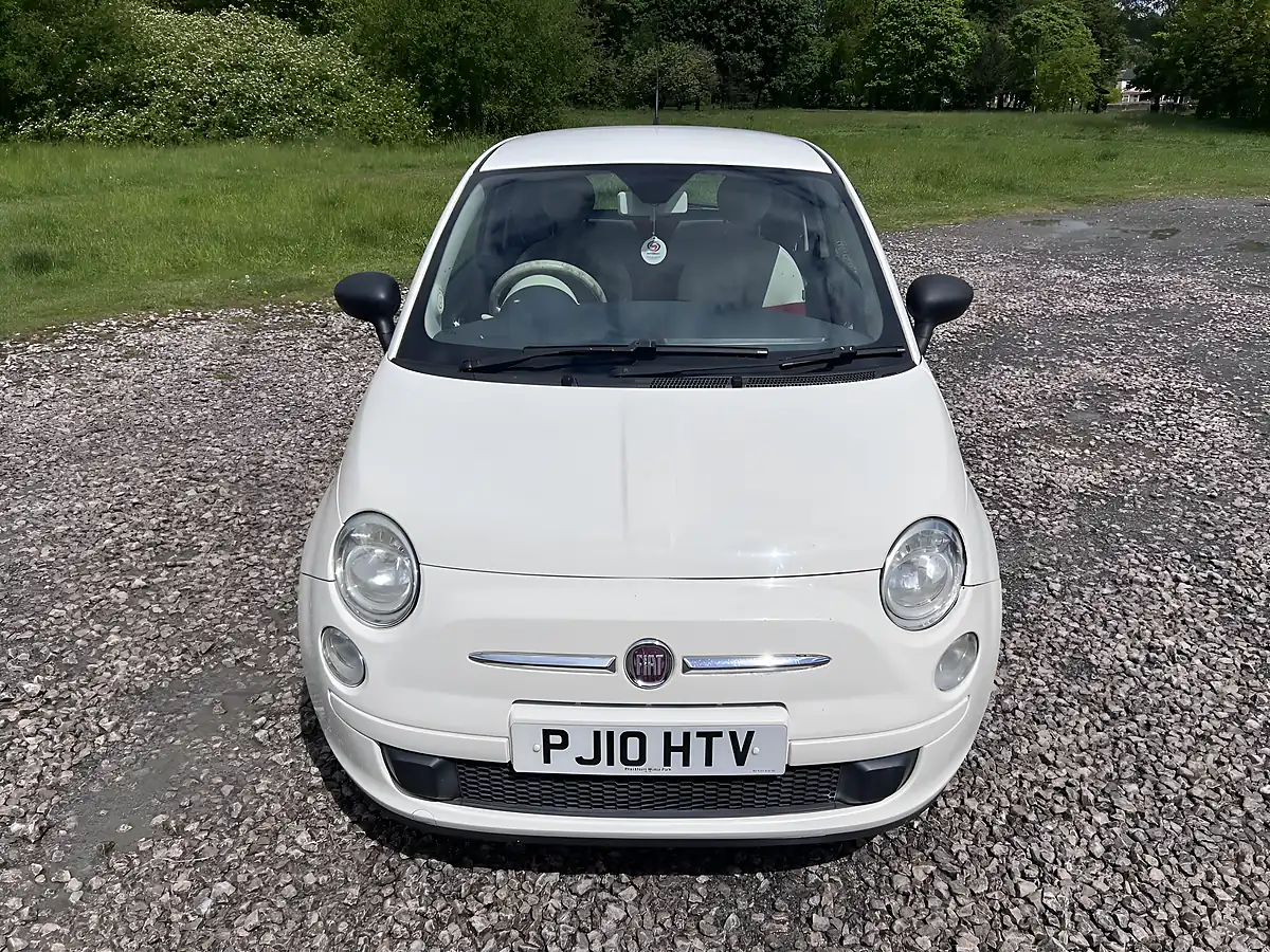 Used 2010 Fiat 500 Pop White - Interior and Exterior details 9