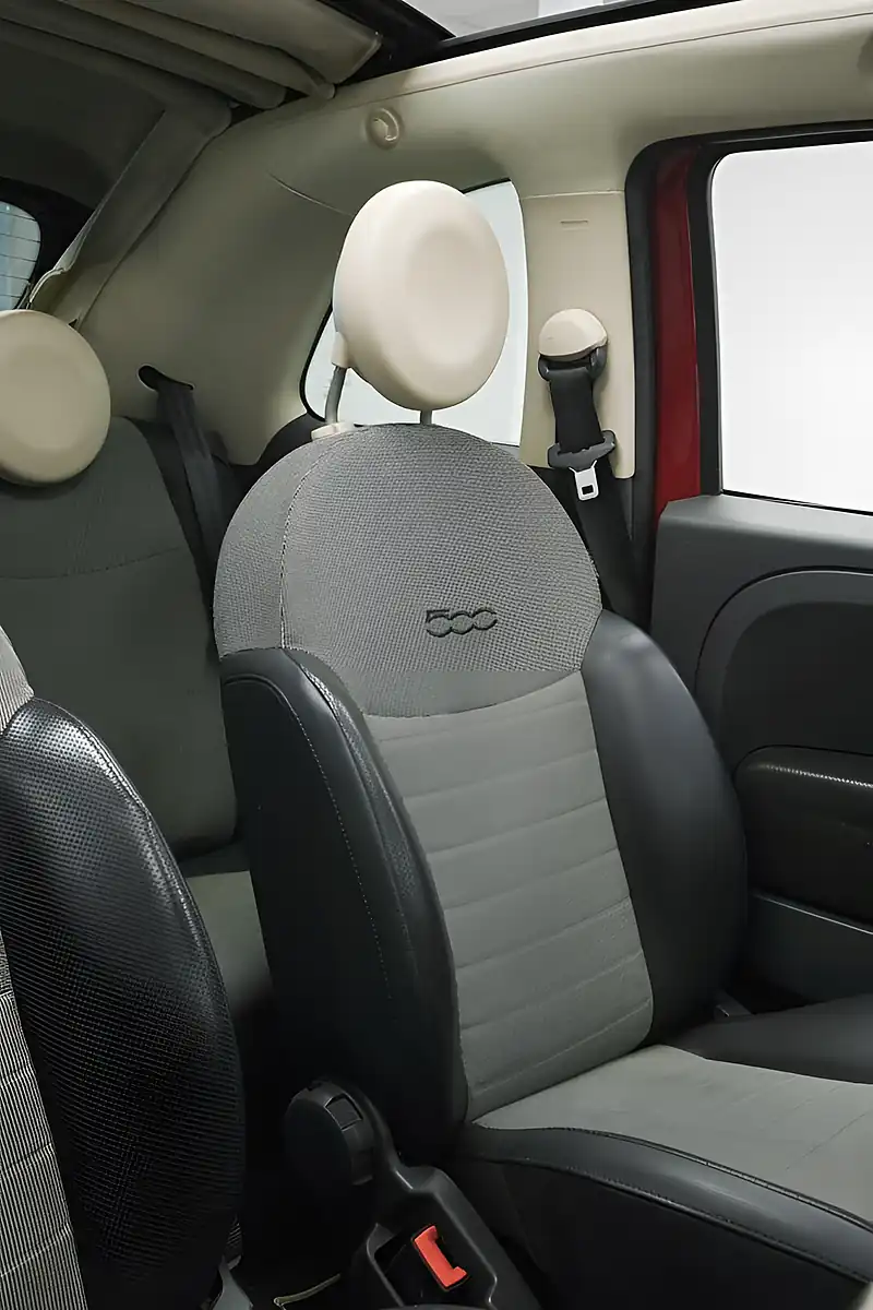 Used 2010 Fiat 500c Lounge Red - Interior and Exterior details 9