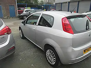 Used 2010 Fiat Grande Punto Silver - Interior and Exterior details 5