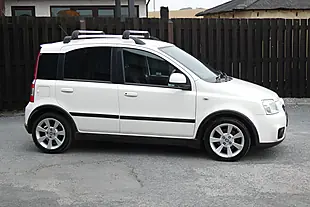 Used 2010 Fiat Panda White - Interior and Exterior details 2