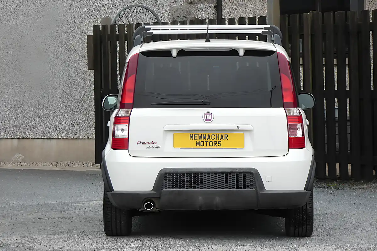 Used 2010 Fiat Panda White - Interior and Exterior details 3