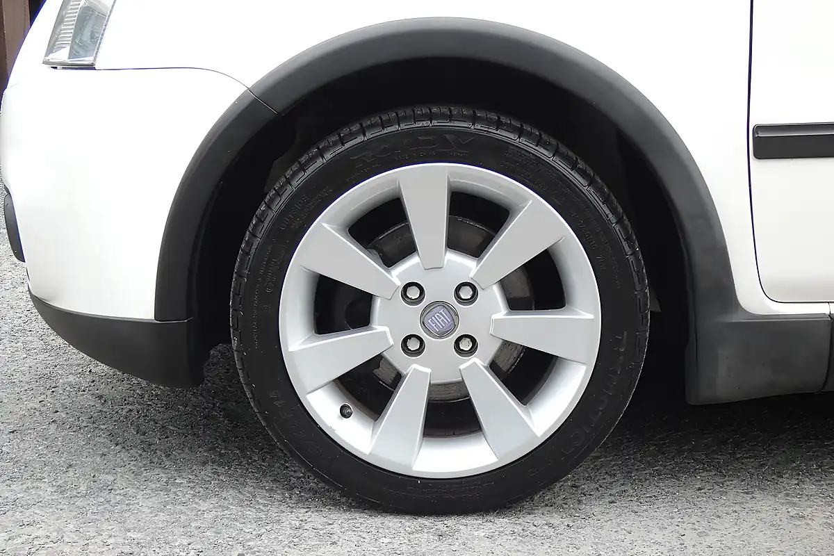 Used 2010 Fiat Panda White - Interior and Exterior details 6