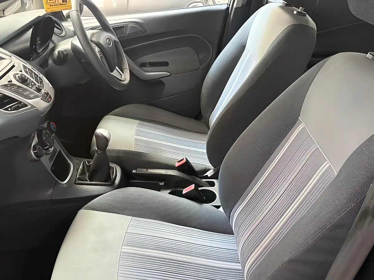 Used 2010 Ford Fiesta Edge Black - Interior and Exterior details 19