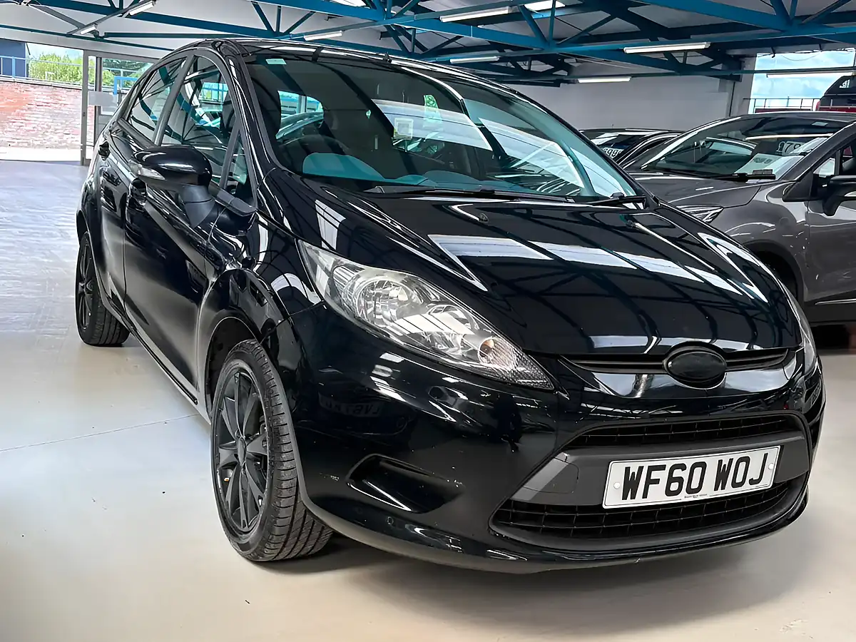 Used 2010 Ford Fiesta Edge Black - Interior and Exterior details 5