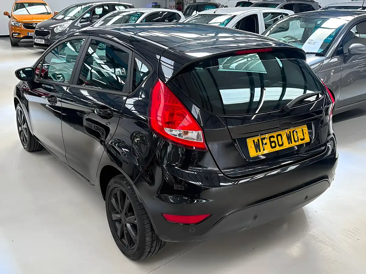 Used 2010 Ford Fiesta Edge Black - Interior and Exterior details 7