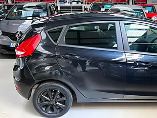 Used 2010 Ford Fiesta Edge Black - Interior and Exterior details 8