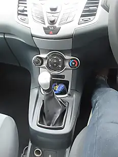Used 2010 Ford Fiesta Edge Blue - Interior and Exterior details 10