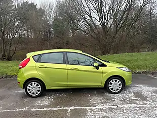 Used 2010 Ford Fiesta Edge Green - Interior and Exterior details 13