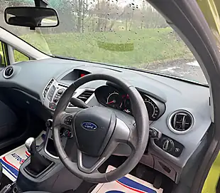 Used 2010 Ford Fiesta Edge Green - Interior and Exterior details 14