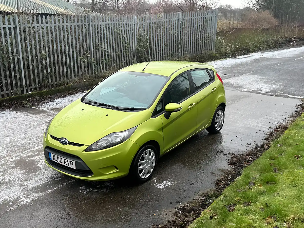 Used 2010 Ford Fiesta Edge Green - Interior and Exterior details 2