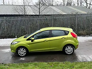 Used 2010 Ford Fiesta Edge Green - Interior and Exterior details 5