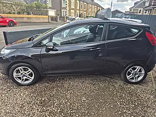Used 2010 Ford Fiesta Style Black - Interior and Exterior details 3
