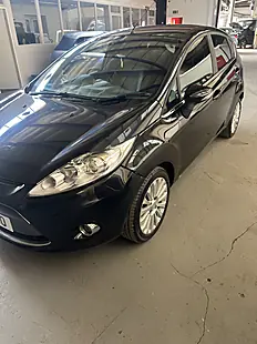 Used 2010 Ford Fiesta Titanium Black - Interior and Exterior details 11