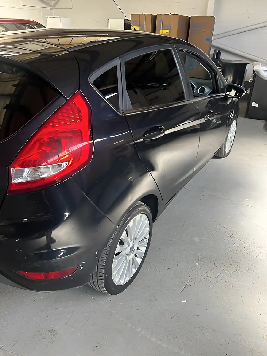 Used 2010 Ford Fiesta Titanium Black - Interior and Exterior details 14
