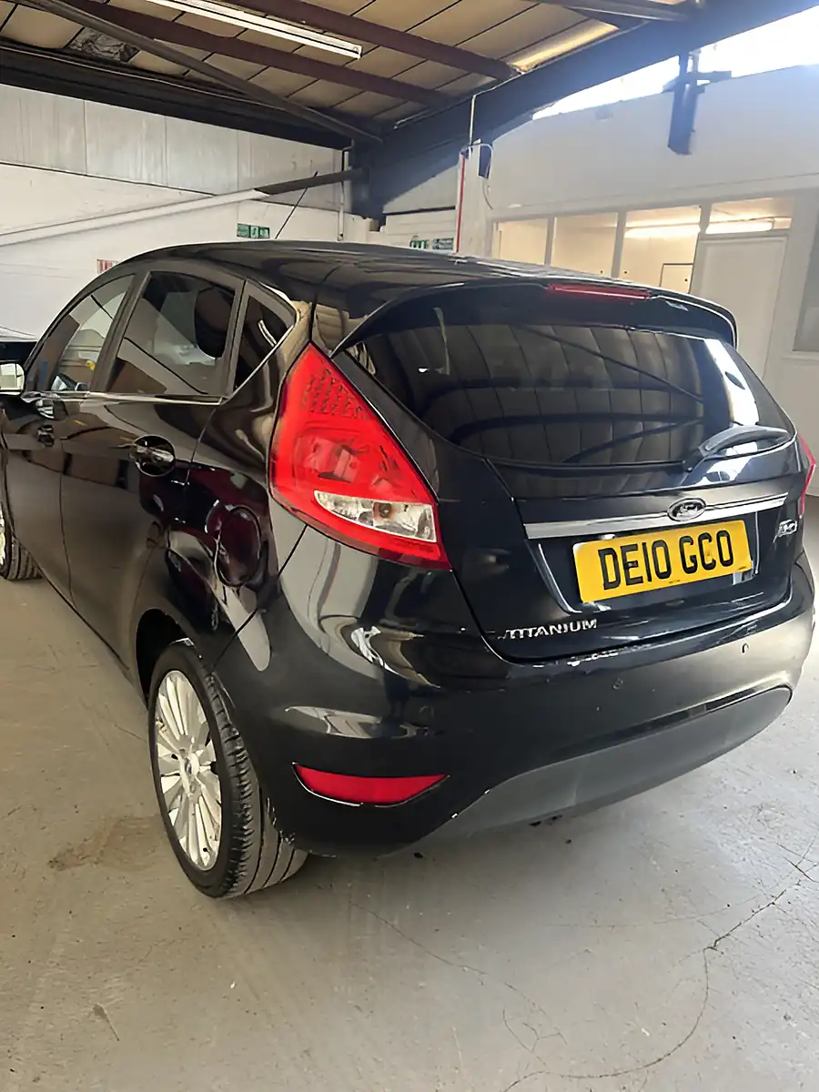 Used 2010 Ford Fiesta Titanium Black - Interior and Exterior details 3