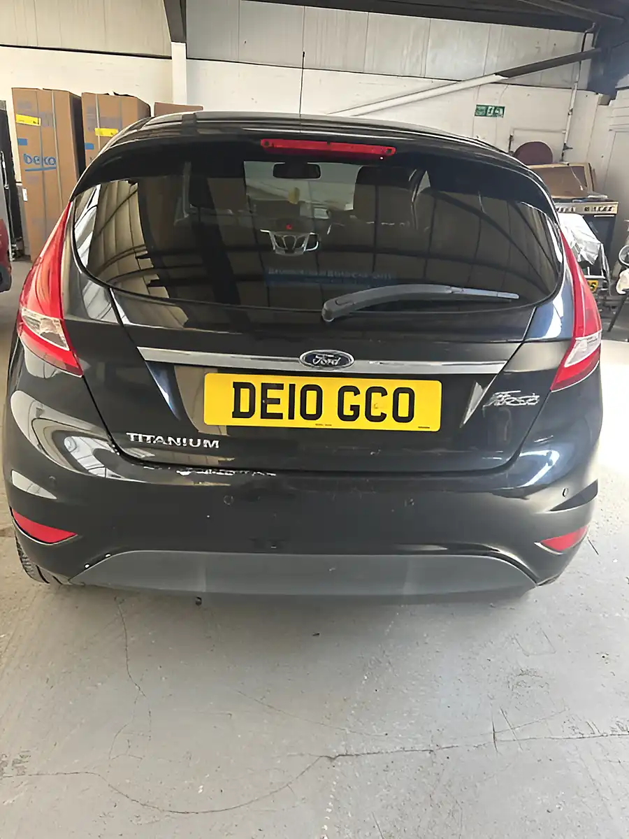 Used 2010 Ford Fiesta Titanium Black - Interior and Exterior details 5