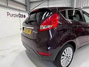 Used 2010 Ford Fiesta Titanium Red - Interior and Exterior details 4