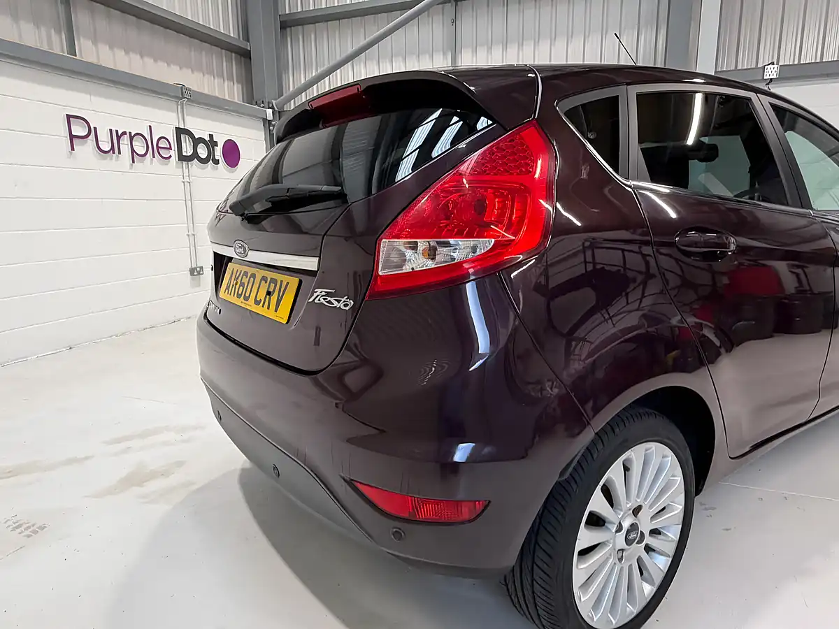 Used 2010 Ford Fiesta Titanium Red - Interior and Exterior details 4