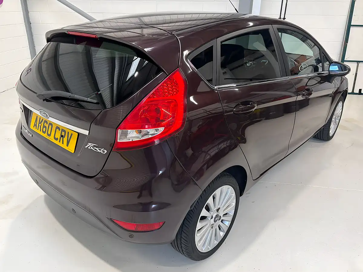 Used 2010 Ford Fiesta Titanium Red - Interior and Exterior details 7
