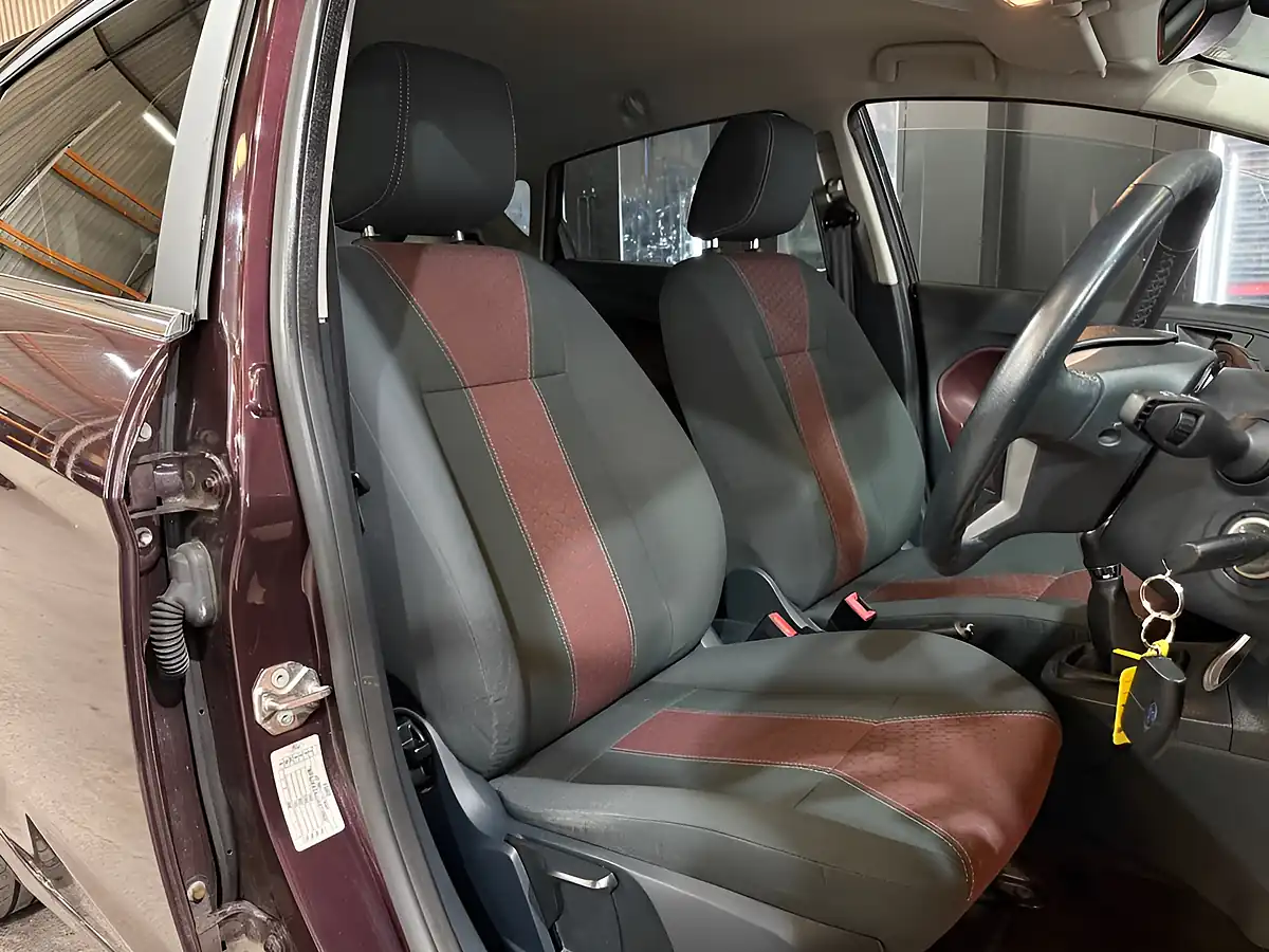 Used 2010 Ford Fiesta Titanium Red - Interior and Exterior details 12