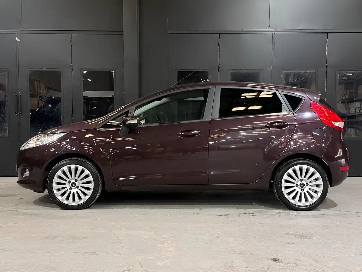 Used 2010 Ford Fiesta Titanium Red - Interior and Exterior details 18