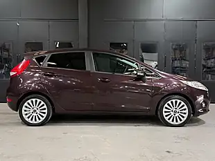 Used 2010 Ford Fiesta Titanium Red - Interior and Exterior details 4