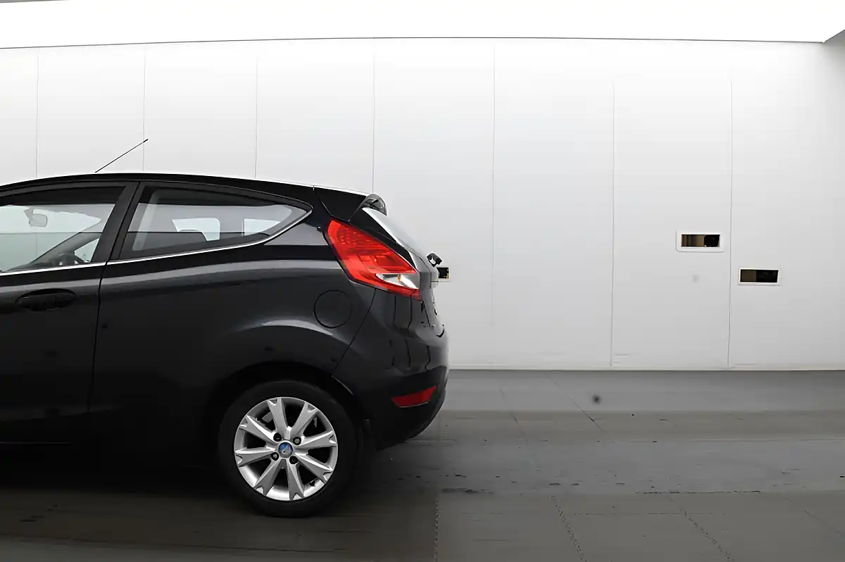 Used 2010 Ford Fiesta Zetec Black - Interior and Exterior details 10