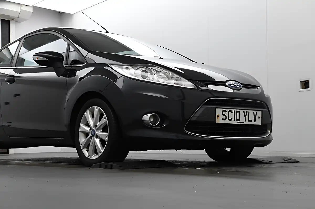 Used 2010 Ford Fiesta Zetec Black - Interior and Exterior details 12