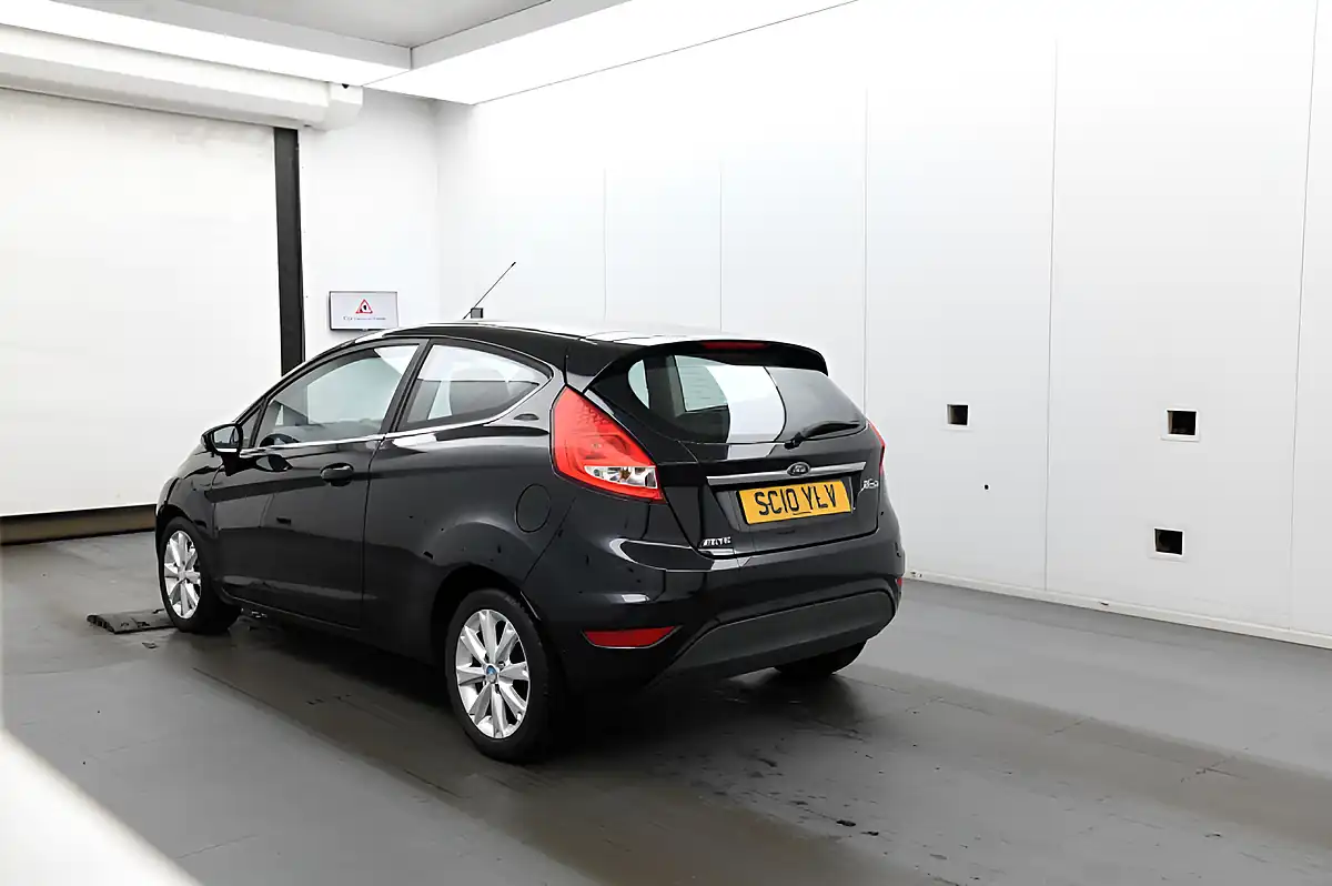 Used 2010 Ford Fiesta Zetec Black - Interior and Exterior details 3