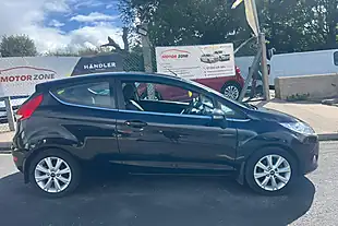 Used 2010 Ford Fiesta Zetec Black - Interior and Exterior details 4