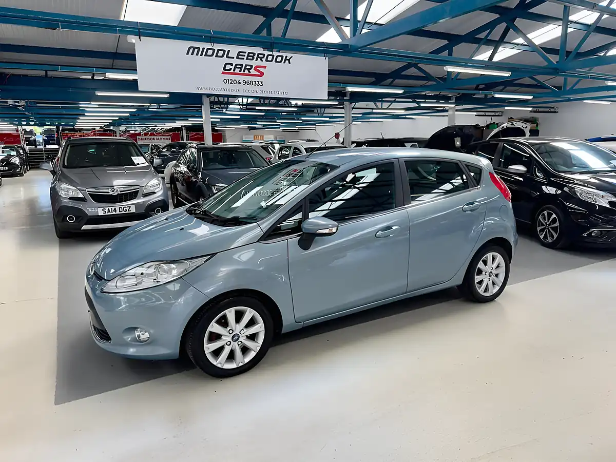 Used 2010 Ford Fiesta Zetec Blue - Interior and Exterior details 3