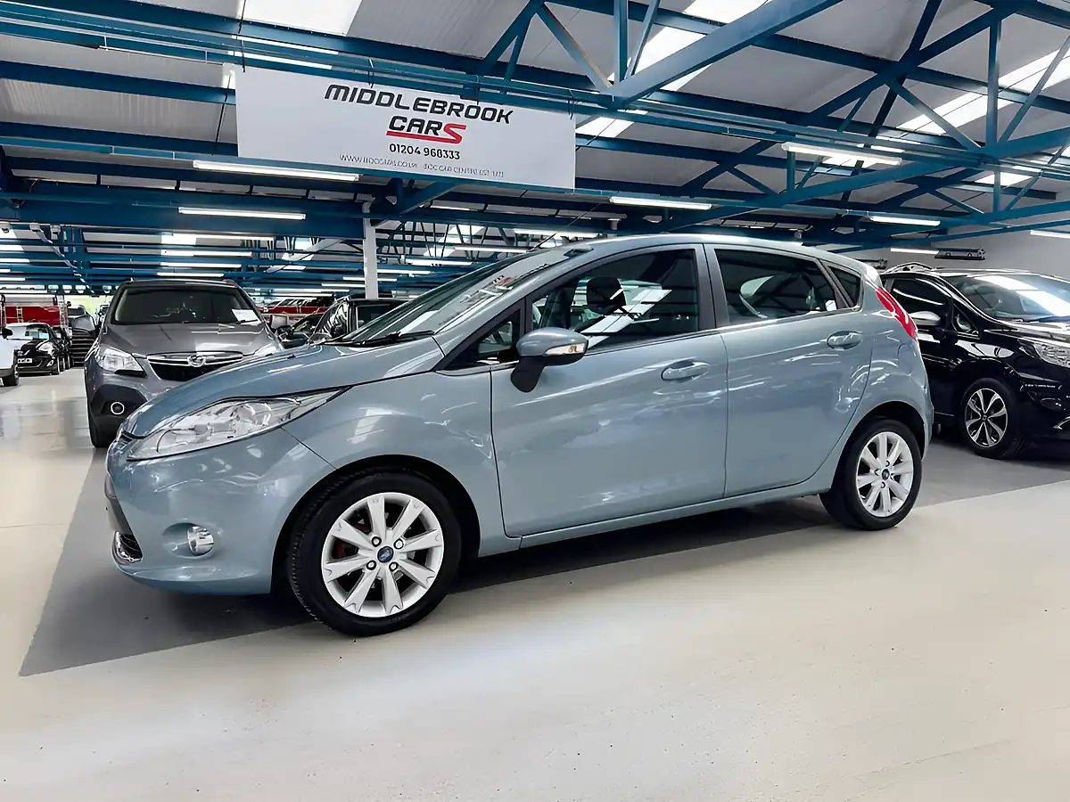 Used 2010 Ford Fiesta Zetec Blue - Interior and Exterior details 6