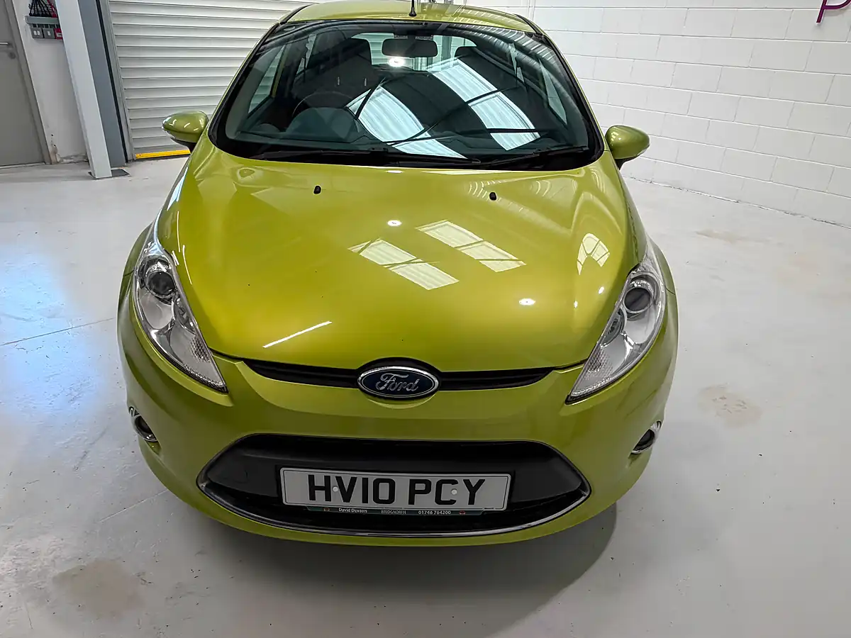 Used 2010 Ford Fiesta Zetec Green - Interior and Exterior details 4