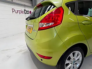 Used 2010 Ford Fiesta Zetec Green - Interior and Exterior details 8