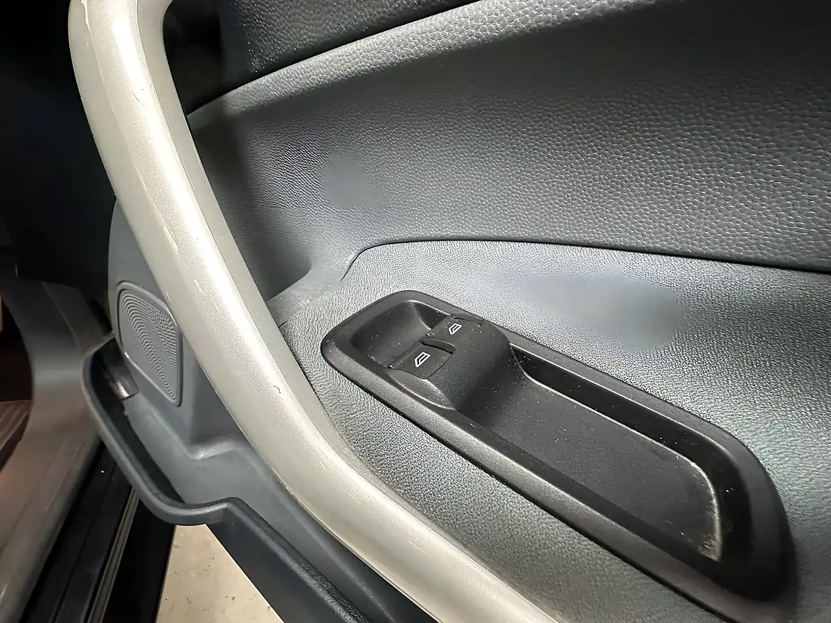 Used 2010 Ford Fiesta Zetec Panther Black - Interior and Exterior details 15