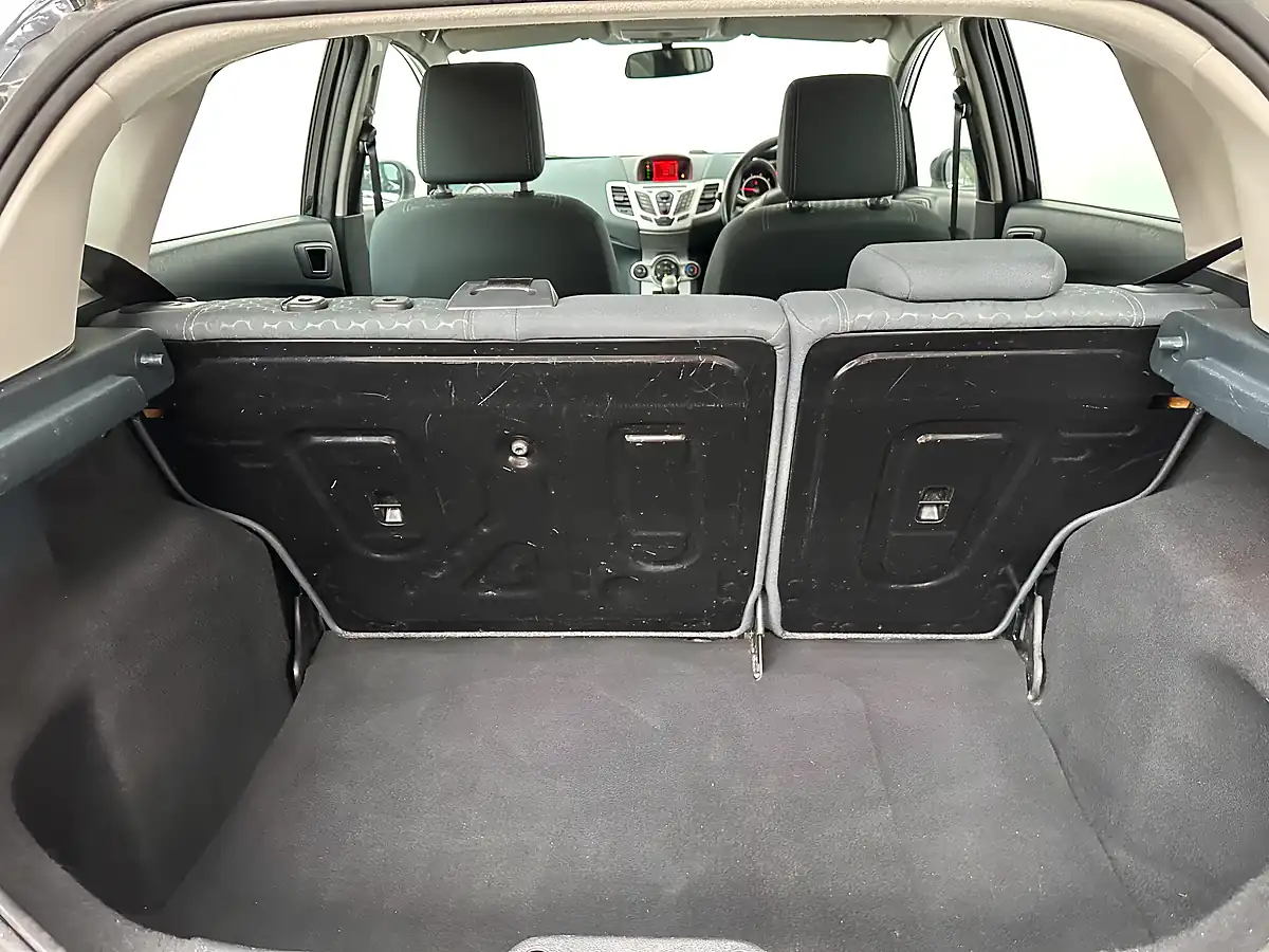Used 2010 Ford Fiesta Zetec Panther Black - Interior and Exterior details 16