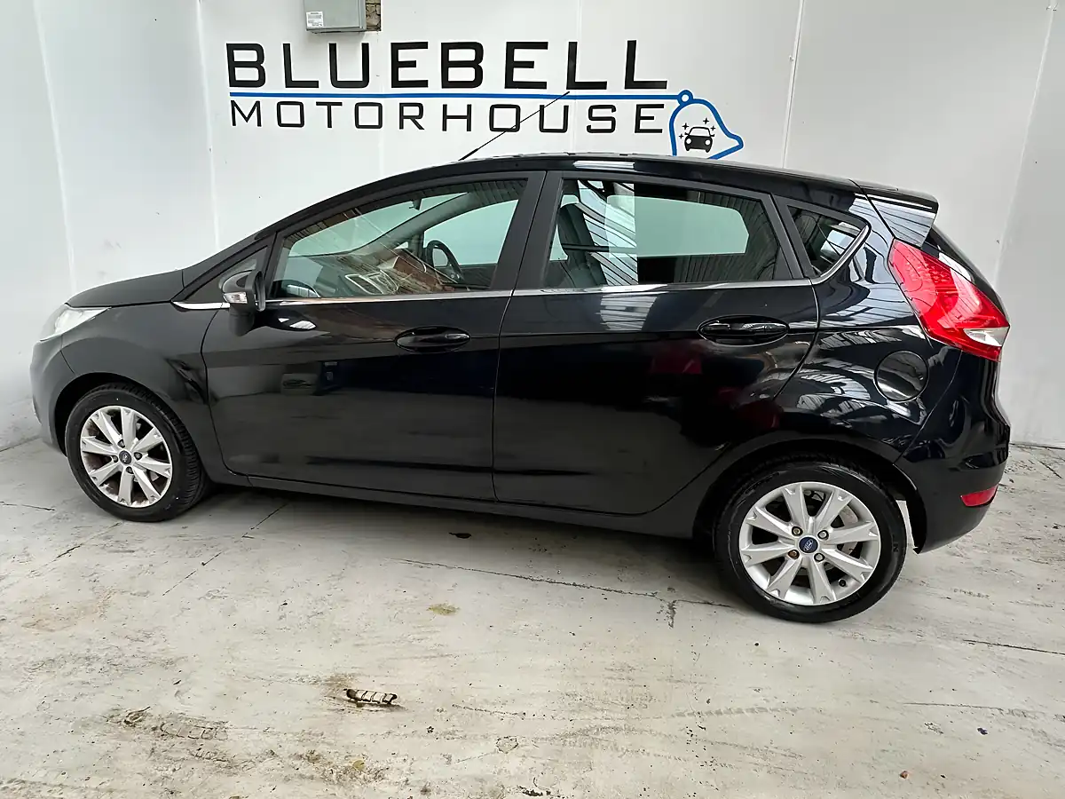 Used 2010 Ford Fiesta Zetec Panther Black - Interior and Exterior details 6