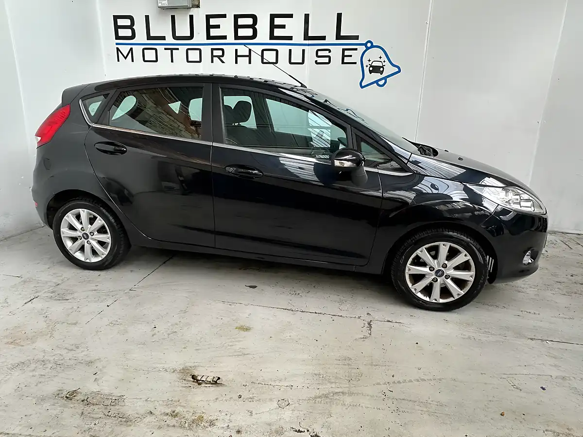 Used 2010 Ford Fiesta Zetec Panther Black - Interior and Exterior details 7