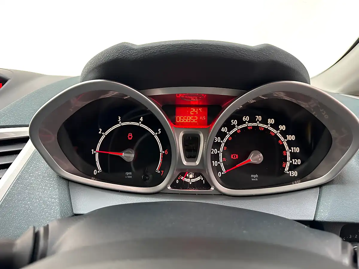 Used 2010 Ford Fiesta Zetec Panther Black - Interior and Exterior details 9