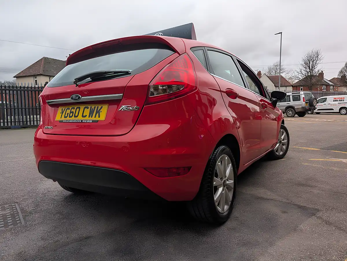 Used 2010 Ford Fiesta Zetec Red - Interior and Exterior details 4