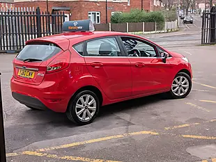 Used 2010 Ford Fiesta Zetec Red - Interior and Exterior details 5