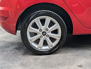 Used 2010 Ford Fiesta Zetec Red - Interior and Exterior details 6
