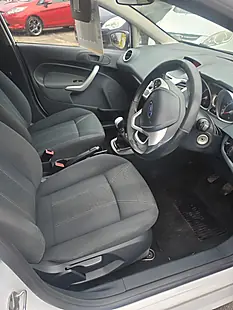 Used 2010 Ford Fiesta Zetec White - Interior and Exterior details 11